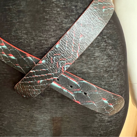 MAISON MARTIN MARGIELA Abstract Snakeskin Print Leather Belt - Picture 5 of 11